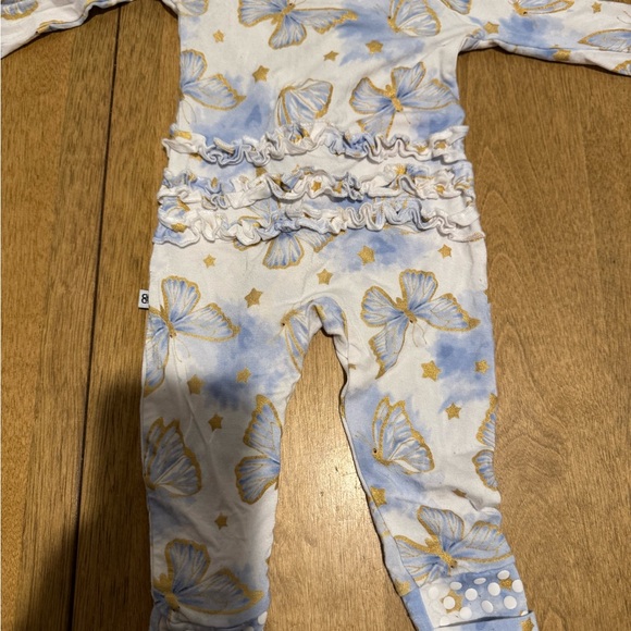 Bums & Roses Ruffled Convertible Romper - Picture 2 of 4